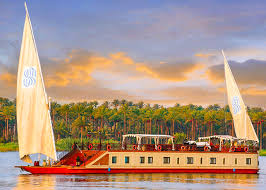 Dahabiya Nile cruise prices and costs